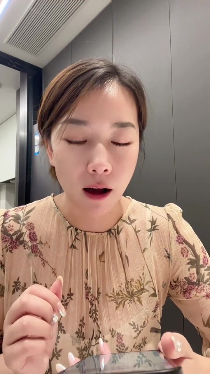 元祖全国门店通用,雪月饼可以直接外卖到你想要寄送的地址!点外卖还能写上祝福语!7公里免费配