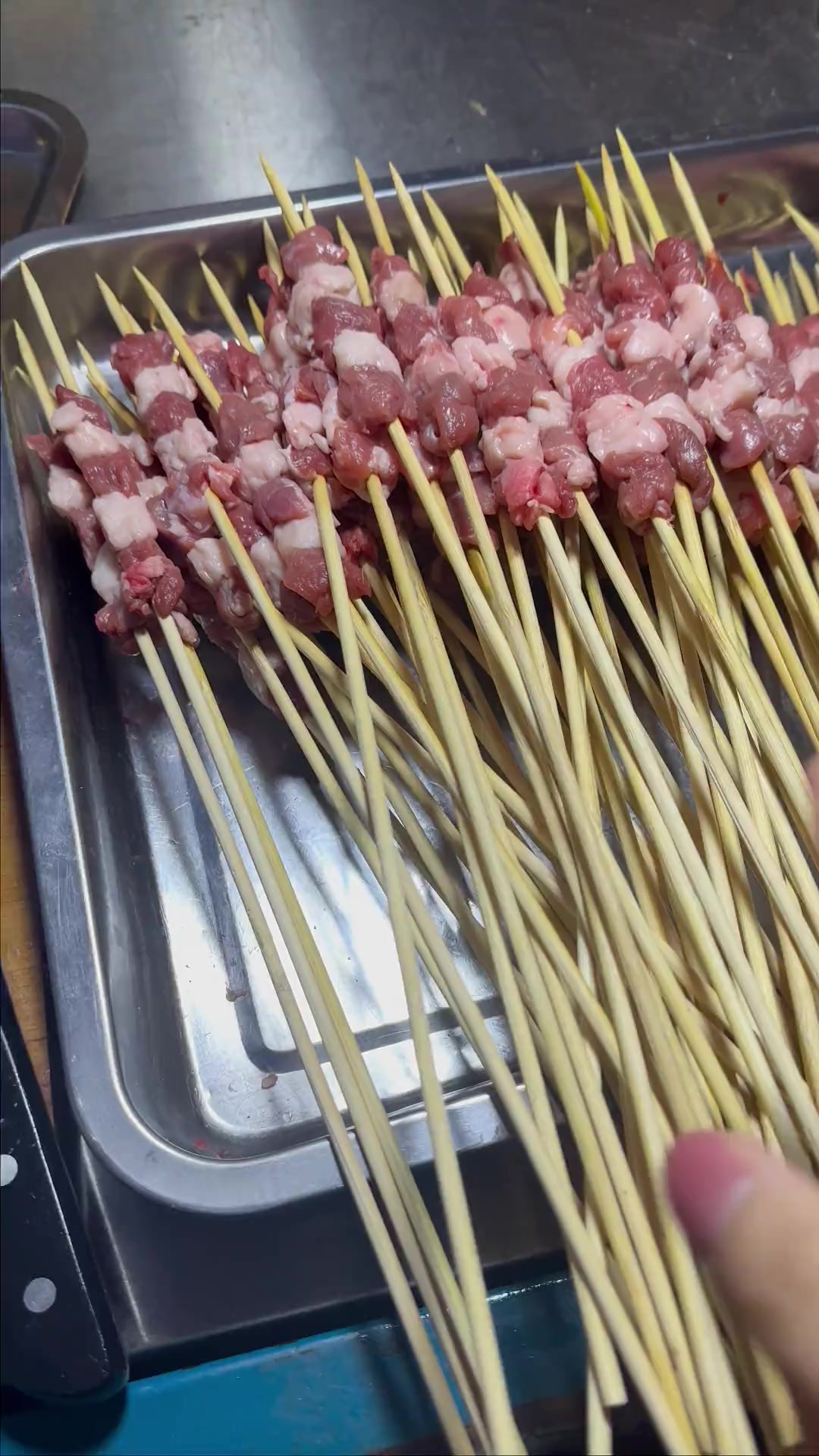 英语美食篇之羊肉串 coco老师(英语版)日常英语 英语口语 英语美食篇 路边摊美味