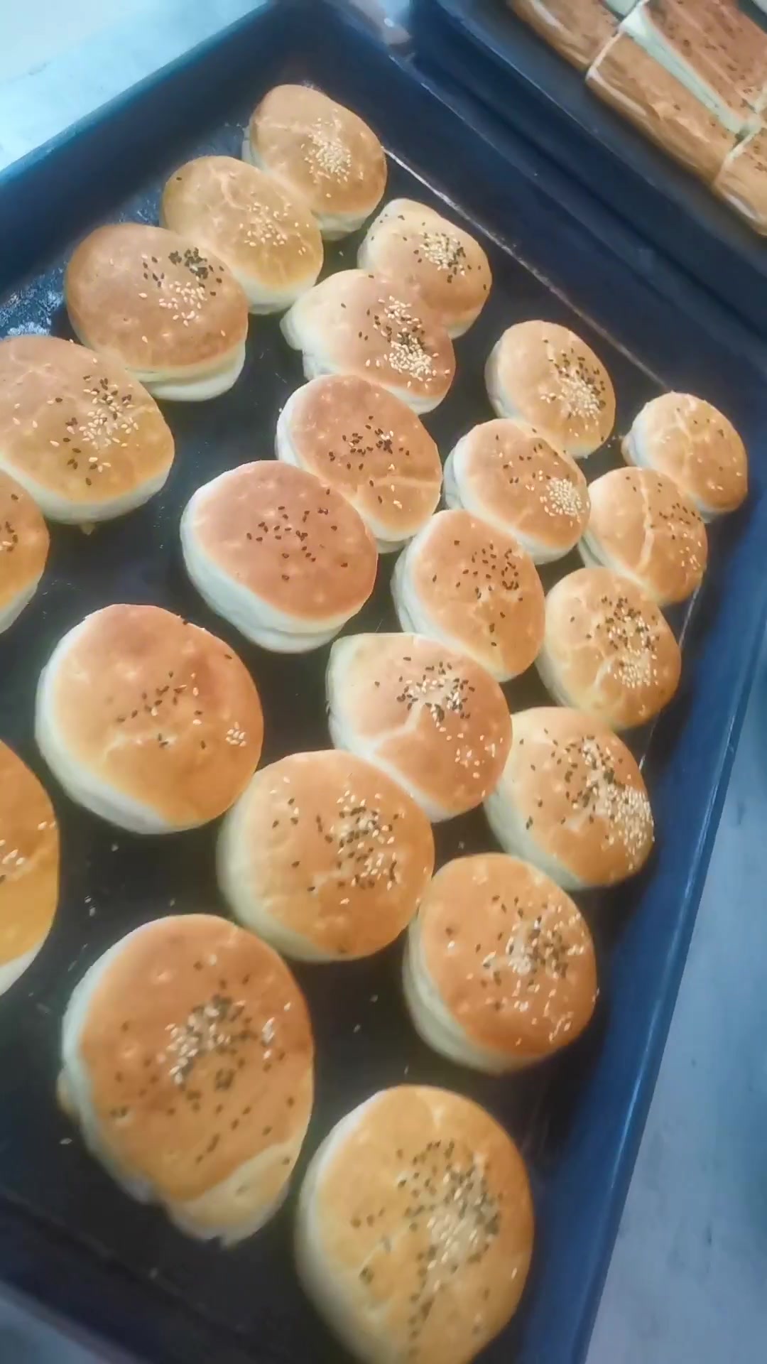 特色面点香掉牙香酥饼千层饼制作技术,好吃的面点欢迎你