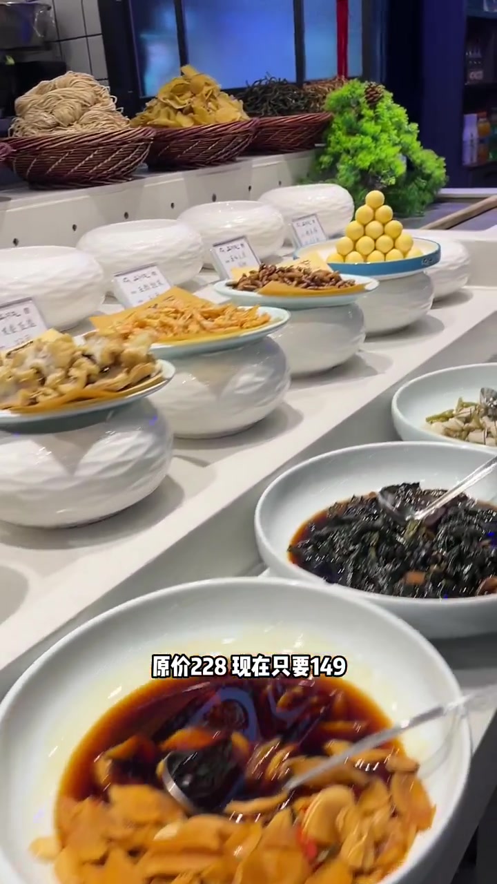 山河屯铁锅炖,万物都可铁锅炖