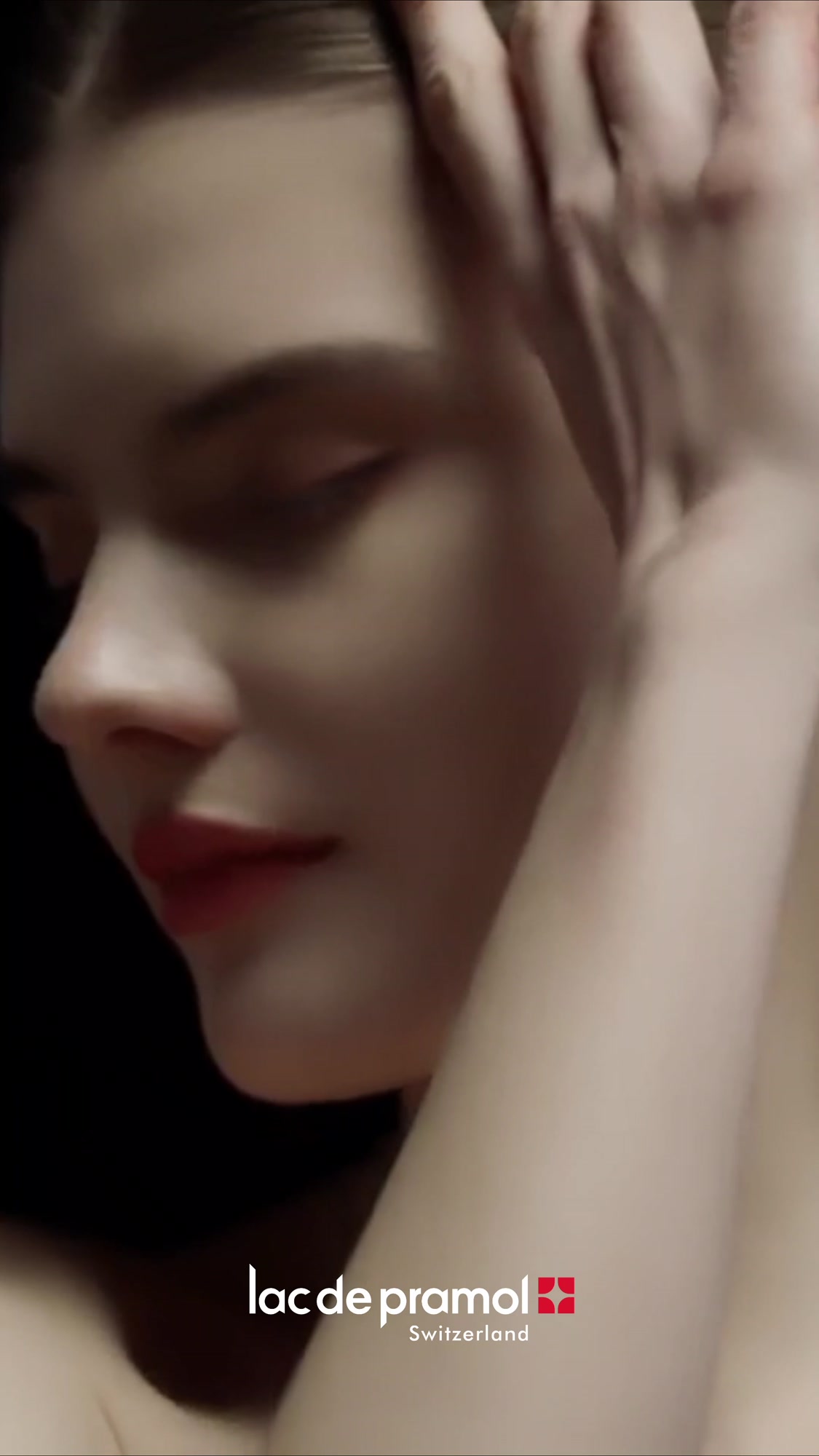 ????lac de pramol 鱼子密集修复精华液????