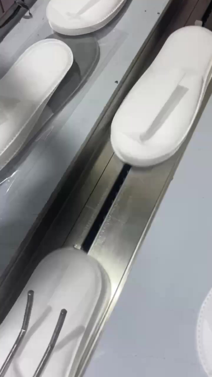 东莞【昆仑智能】一次性拖鞋机器全自动拖鞋生产设备多少钱一台?