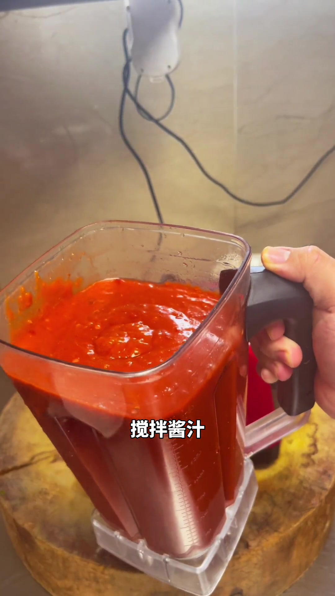 今天分享一道韩国泡菜,口感脆爽,酱香开胃。操作简单,配方放在视频后面啦,喜欢吃的赶紧在家里