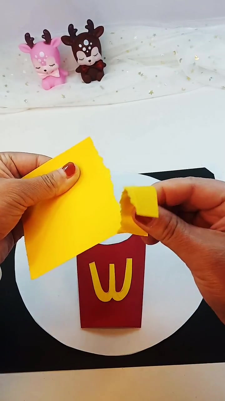幼儿手工撕纸贴画《薯条》,寒假和孩子一起来做吧!锻炼孩子动手动脑