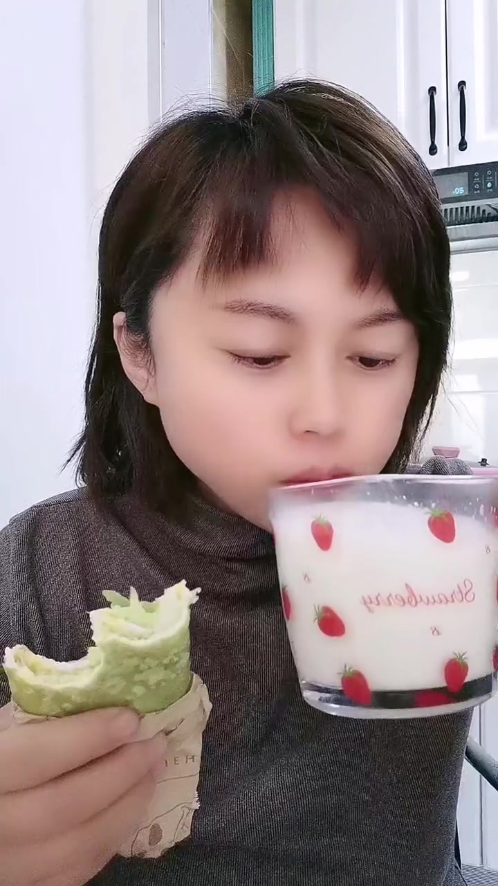 今天吃蔬菜卷饼!