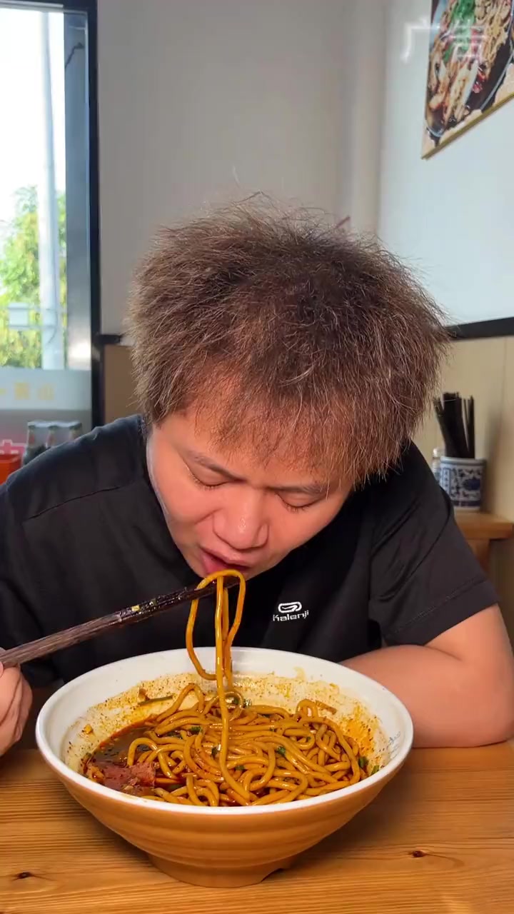 来吃点山西临汾的 寻味魏家牛肉丸子面