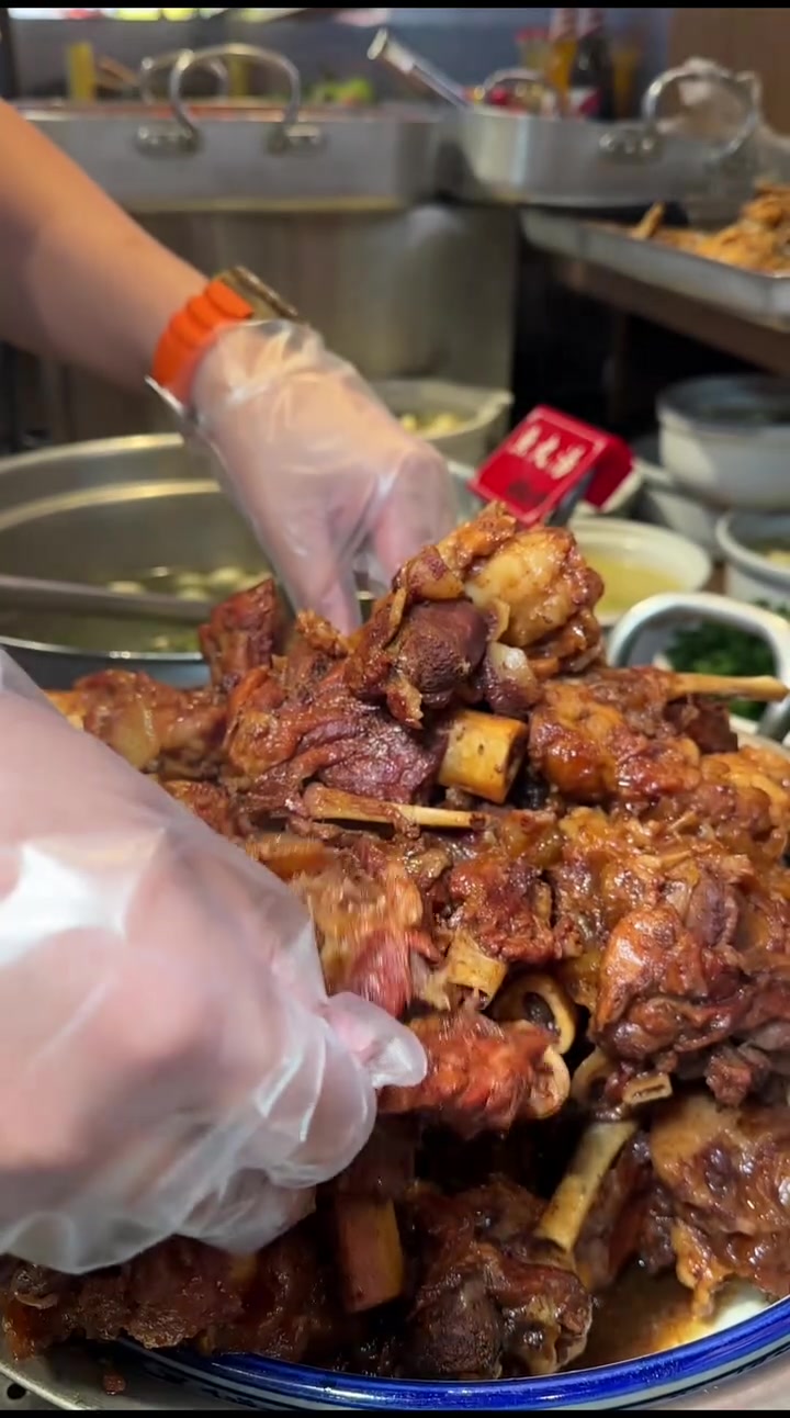海肠饺子,大连一绝!你吃过日丰园的海肠水饺吗?