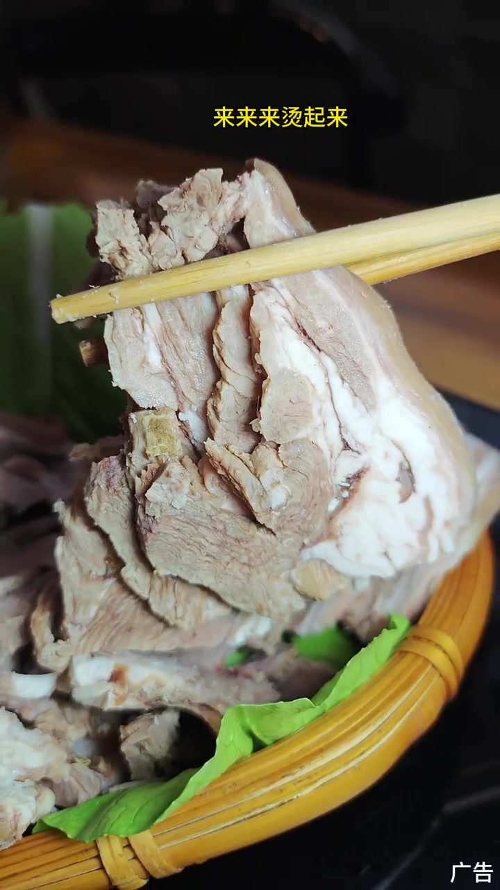 李家沱的宝子们,好吃的山水柴火鸡出羊肉汤锅了,不到50吃羊肉汤锅,还有柴火鸡,环境宽敞还可