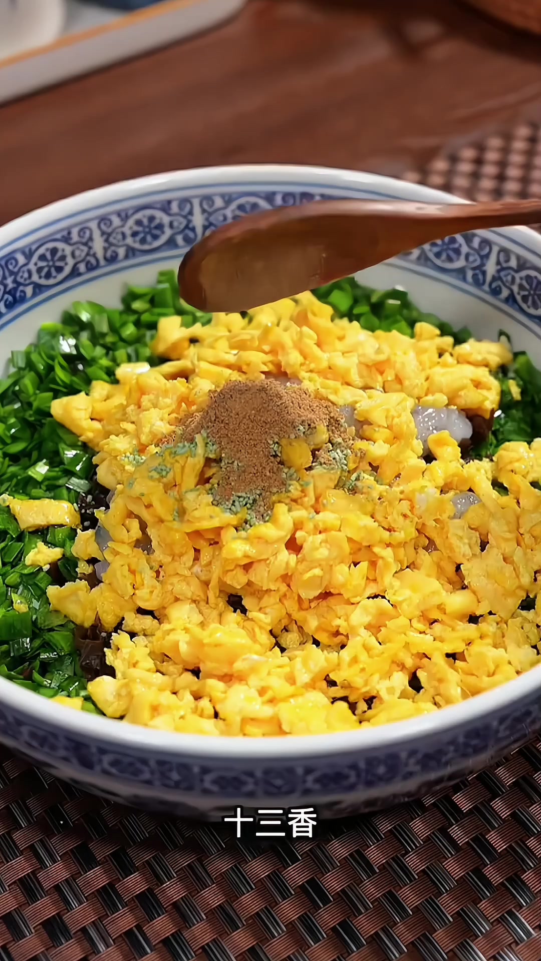 快中秋了,今天包了韭菜鸡蛋小水饺鲜香味美特别好吃