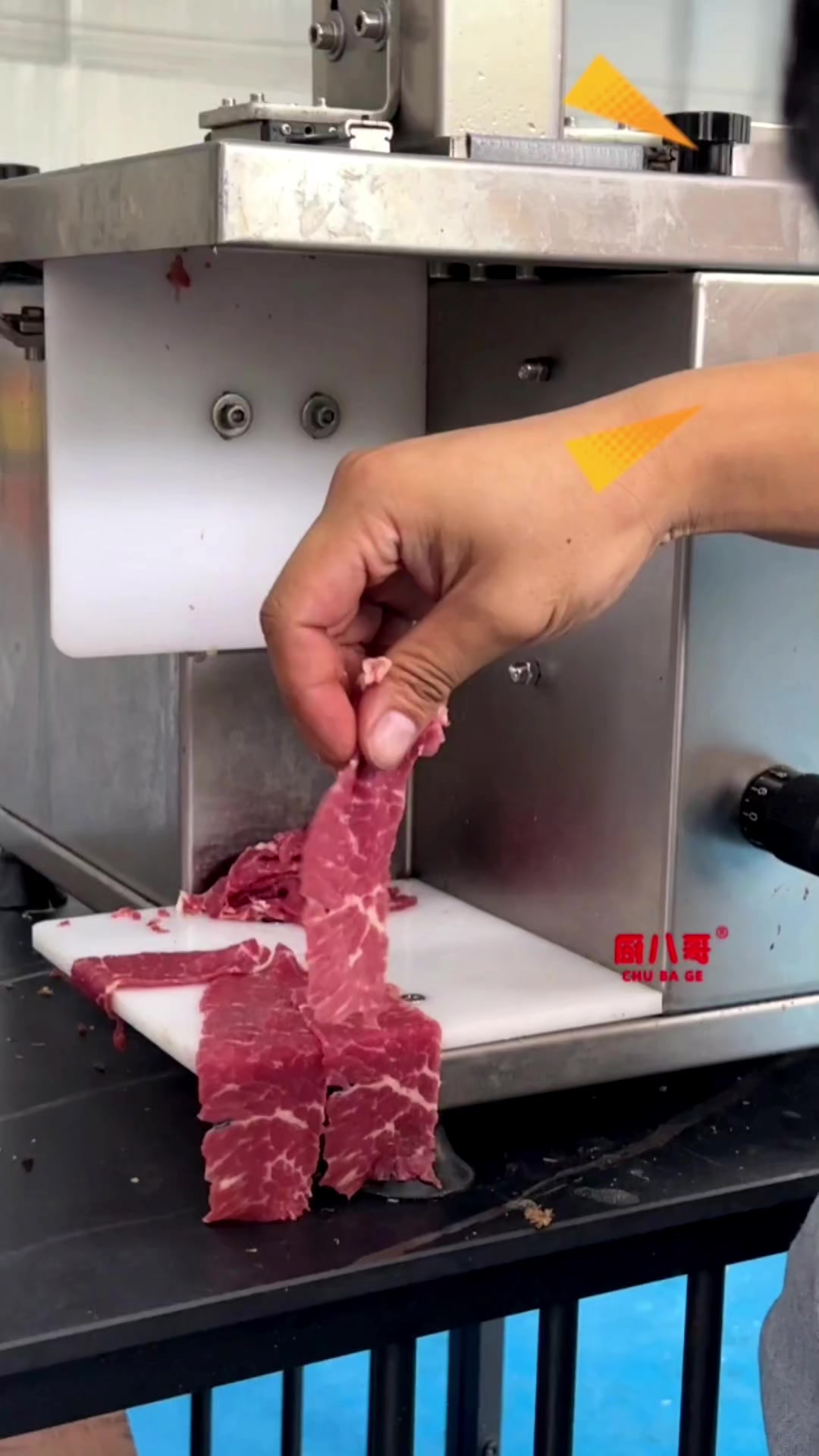 重庆火锅店鲜肉切片机厨八哥