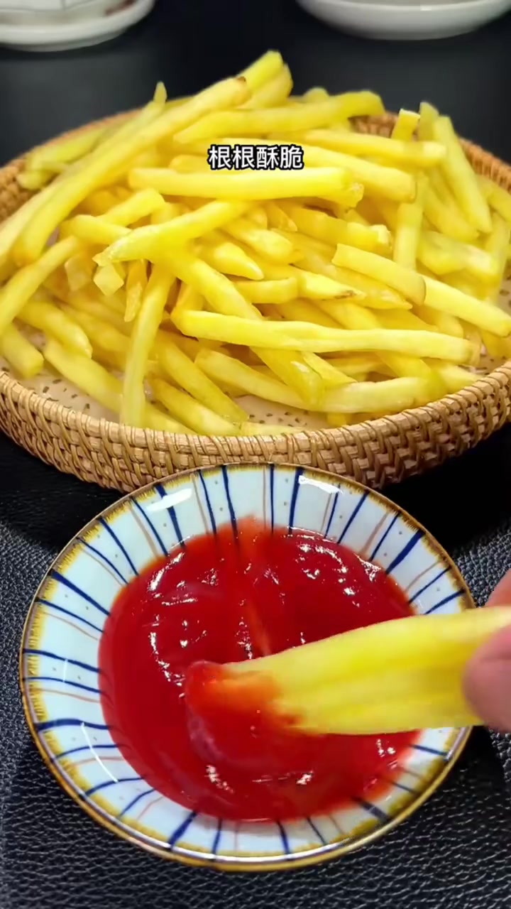 炸薯条这样做!中秋家宴必备美食有哪些 炸薯条 土豆的神仙吃法 美食卷王挑战赛 美食卷王挑战