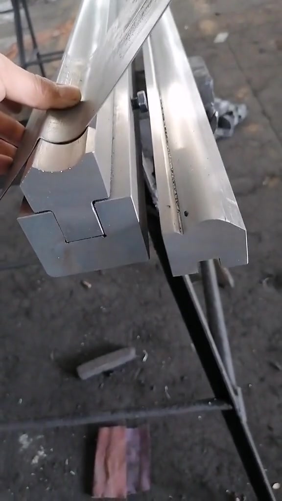 面包门成型复合模具 哈密无压痕折弯机模具,抚州无压痕折弯机模具,河南无压痕折弯机模具 无压