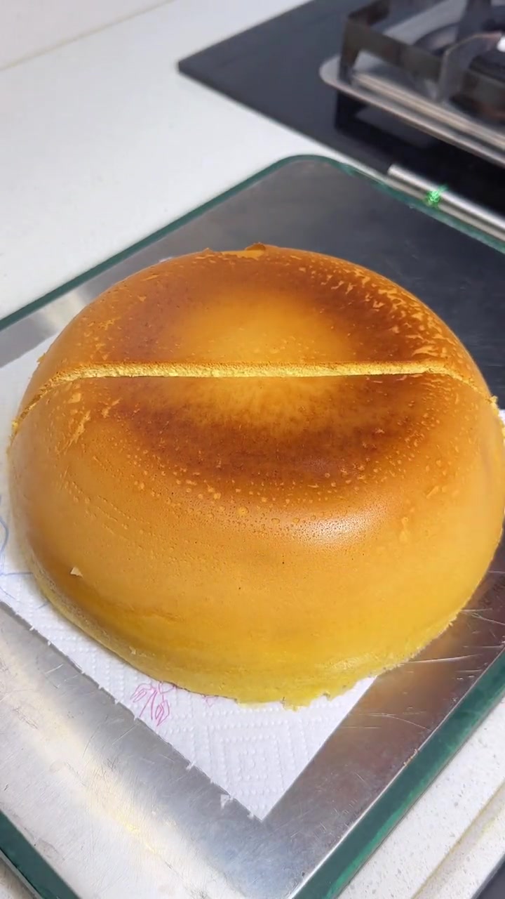 电饭煲蛋糕假期家里自己做 懒人蛋糕电饭煲做法