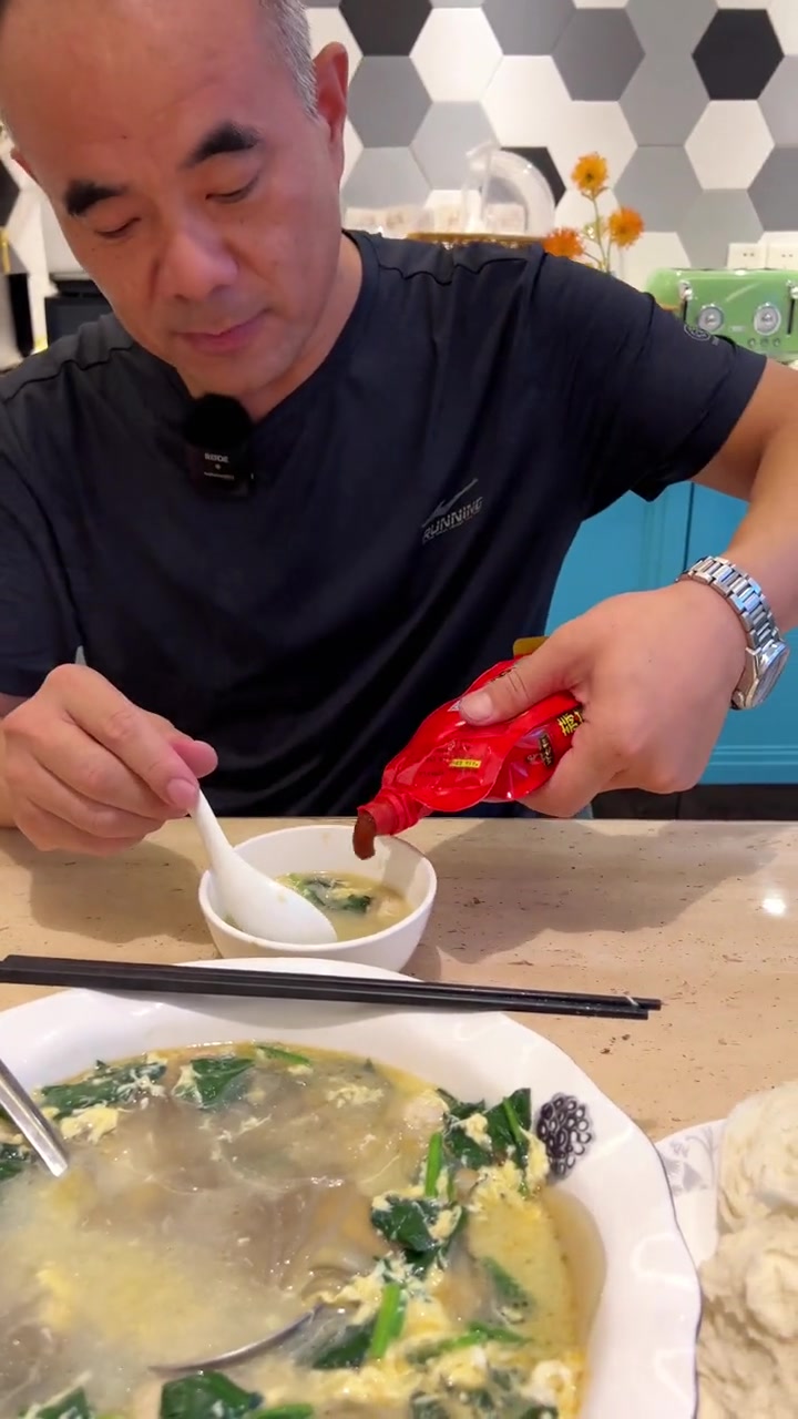 热门 山药粉皮丸子汤