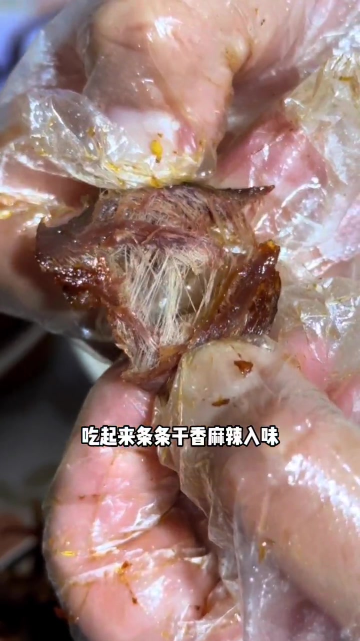 吃酱货还得只煌上煌 国庆在家追剧神器 煌上煌酱鸭 煌上煌 国庆吃喝玩乐节 追剧小零食 国庆