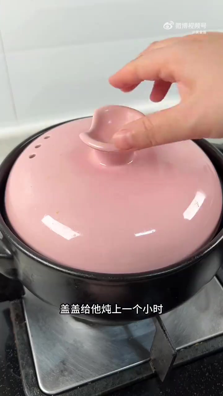 美味辽宁等您来 清炖牛腩萝卜汤,营养又美味~