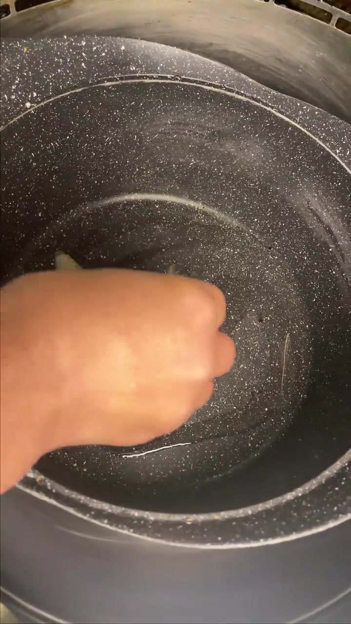 鱿鱼鲞墨鱼干用来煲排骨汤真的鲜甜又营养