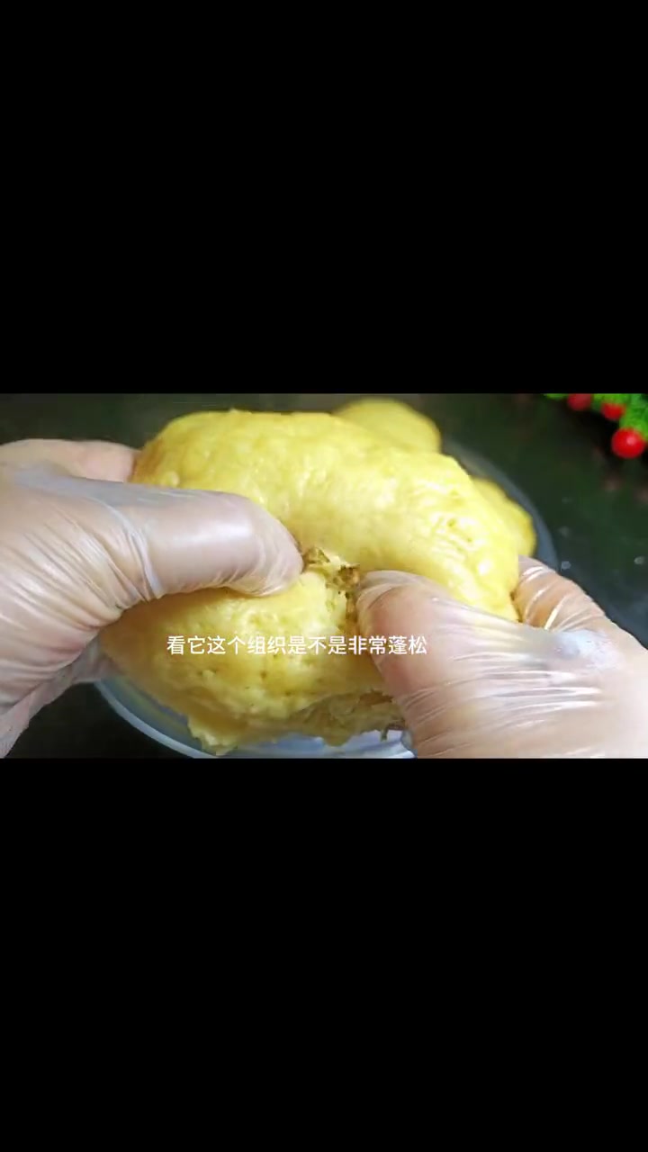 玉米锅贴,蓬松暄软,香味浓郁,小时候过年才可以吃到的美食 玉米面 玉米锅贴饼 玉米饼