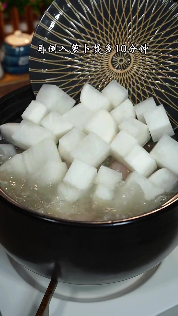 立秋后多喝羊肉汤,冬天秋裤都不用穿,天气凉了,你也给家人做起来吧 美食教程 汤鲜味美 羊肉