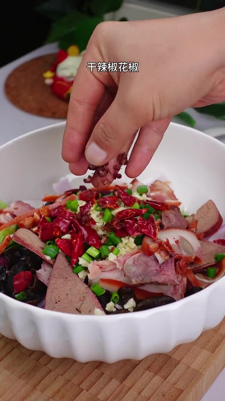 以后想吃凉拌菜,你就像我这样做个凉菜拼盘,有荤有素好吃下饭 家常菜 凉拌菜 美食