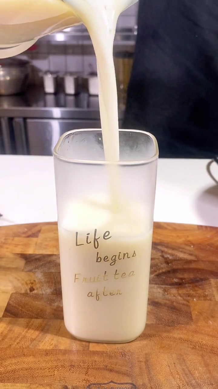 不愧是国民第一夫人爱喝的美玲粥!超级丝滑 女孩子都去喝 太适合预约上第二天当早餐了 破壁机