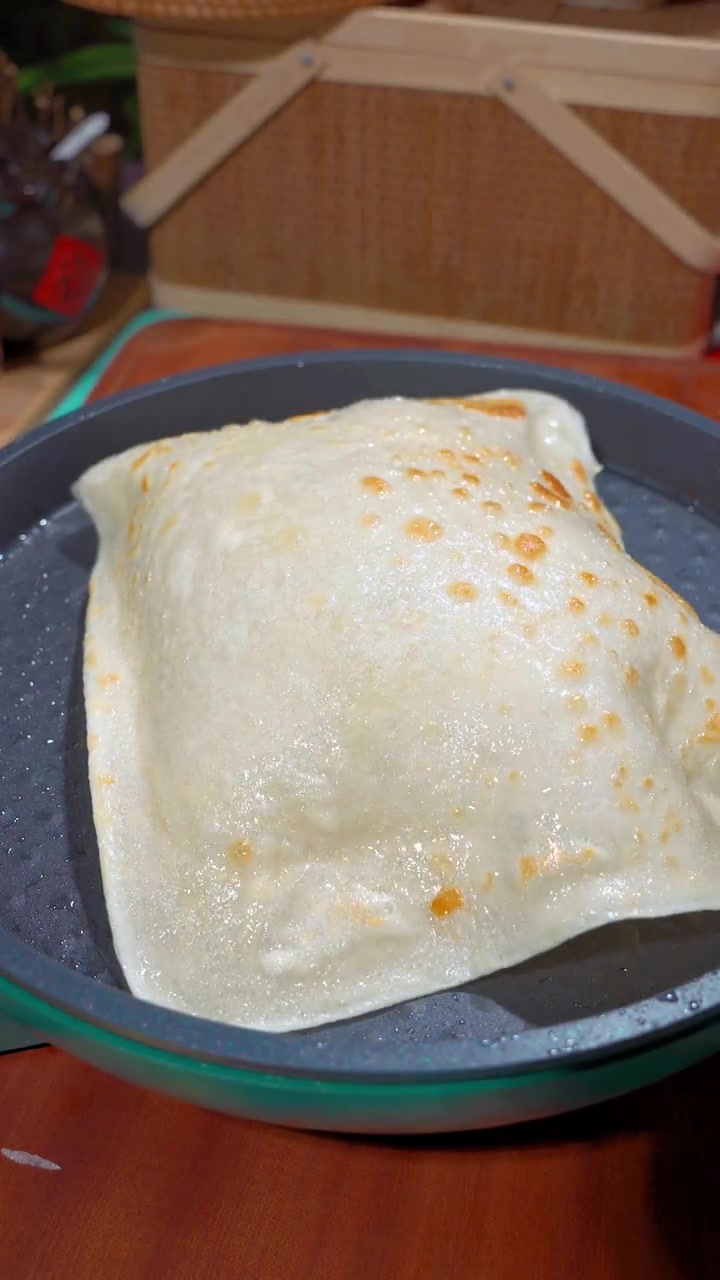 早上没时间做早餐的,可以试试这个鸡蛋灌饼,简单方便又好吃 鸡蛋灌饼 美食 早餐 营养早餐