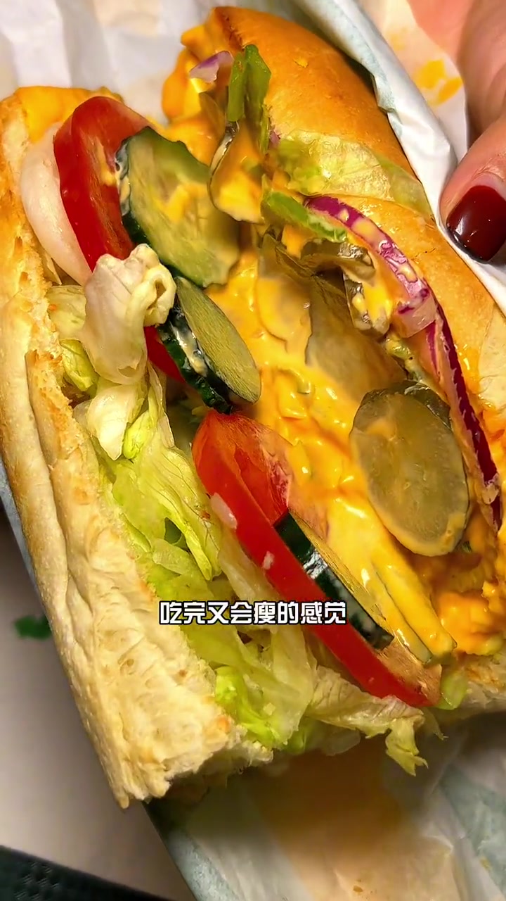 握在手中的绿巨人、游击式旅行 赛百味金枪鱼双拼来啦,赶紧来尝鲜 金秋好食节 四川值得去的景