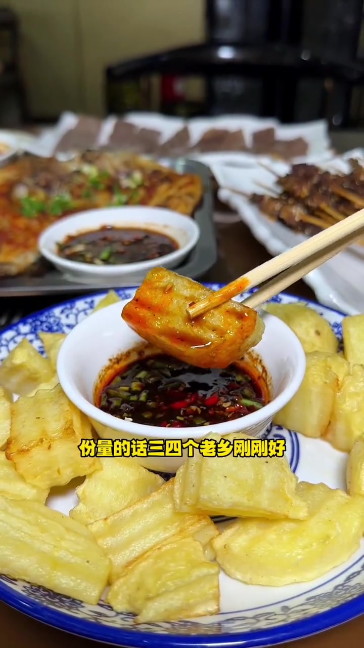 新开呢昭通小肉串-喜欢呢来得啦 昆明美食 烧烤 夜宵烧烤 天儿冷吃点啥 撸串儿约起来