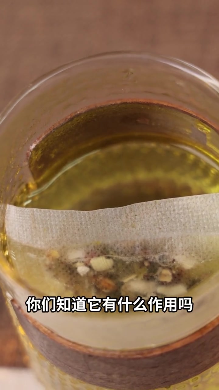 这个季节要安排的 五指毛桃茯苓茶 平时上班没时间 这个免煮的特别方便 北京同仁堂 养生茶 