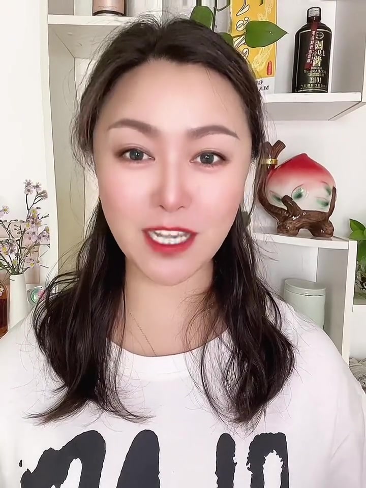 限时优惠价9.9带走一瓶 法国干红葡萄酒 冬天怎么能少得了一杯热红酒呢 进口红酒 葡萄酒 