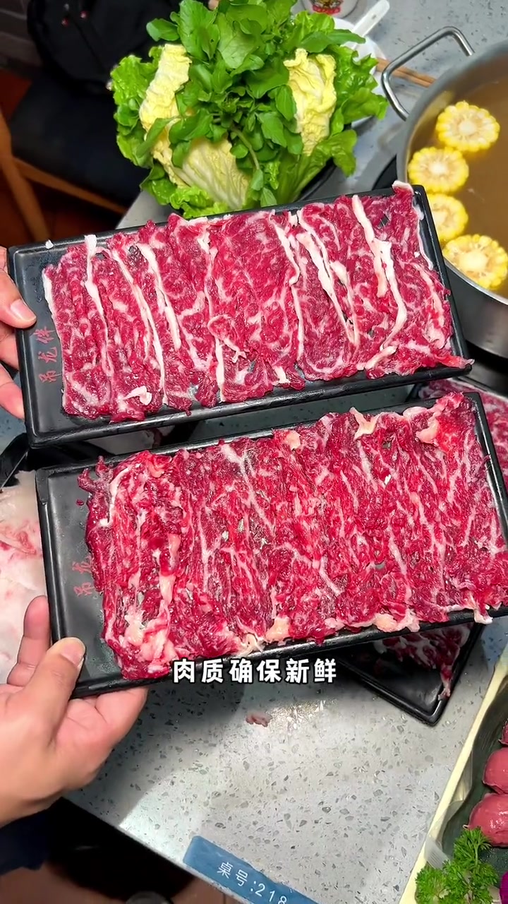 潮州老字号牛肉火锅,有多少人来潮州就是为了这一口,牛肉太鲜嫩了吧,推荐可以来上一顿,潮州广