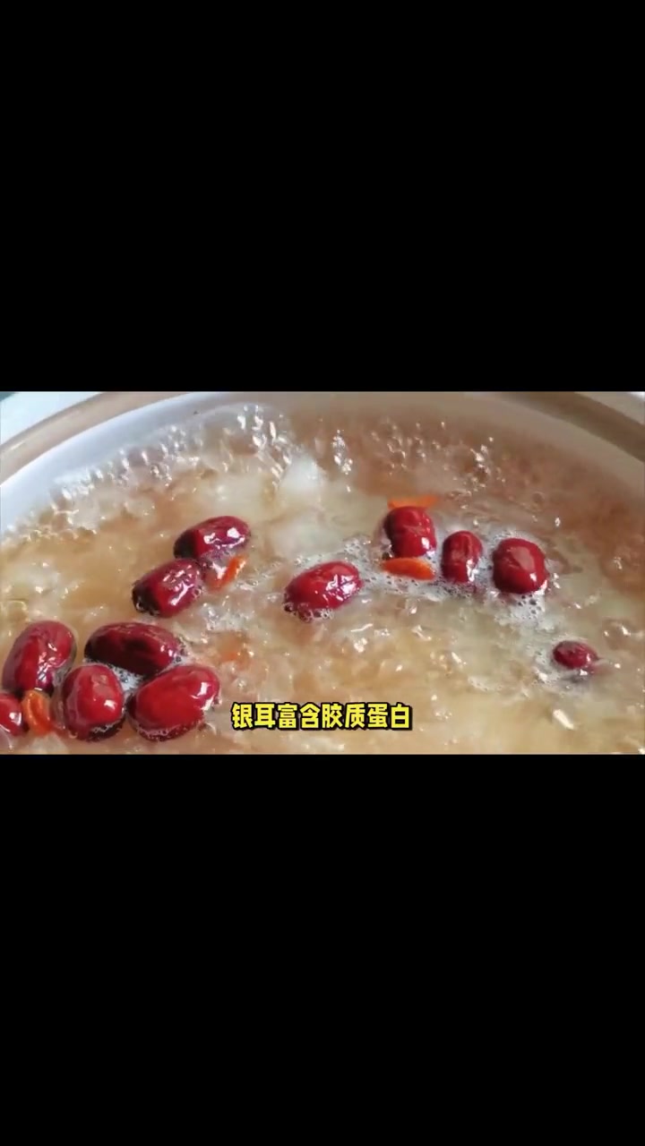 秋季是养生的季节,推荐6款养生食谱,大人小孩都适合 莲藕排骨汤 为你煲汤 养生汤锅