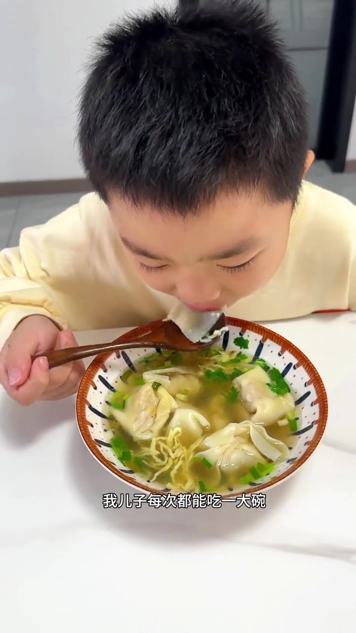 上海光茂家的三鲜大馄炖和荠菜小馄炖都特别好吃,搭配早餐吃真的很不错 馄饨 美食分享 早餐吃