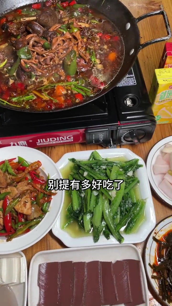 超好吃的茶油鸭也上团购了,快来尝尝吧。吉首铜仁巴陵茶油鸭 吉首吃喝玩乐官方号