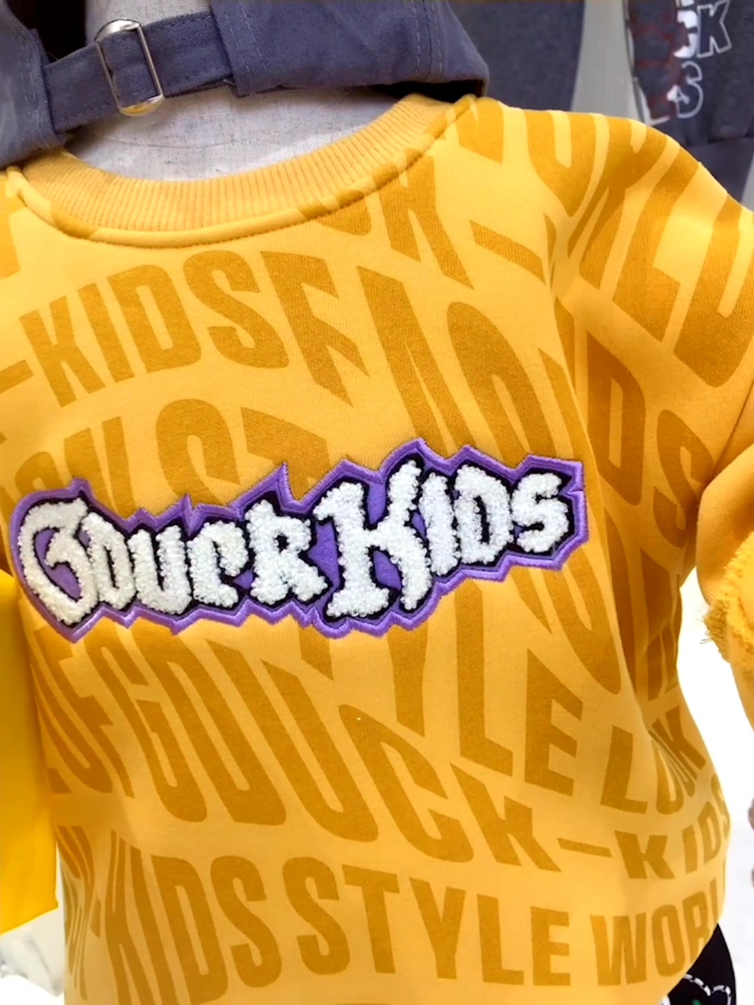 一线品牌 小黄鸭专柜正品高端儿童加绒卫衣