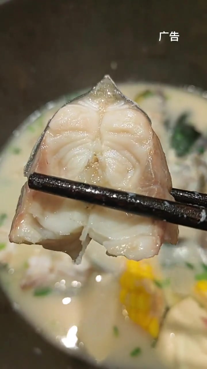 天气冷了吃点啥?鲜潭蒸汽石锅鱼 鲜潭蒸汽石锅鱼4店连开 鲜潭蒸汽石锅鱼六周年店庆 是时候更