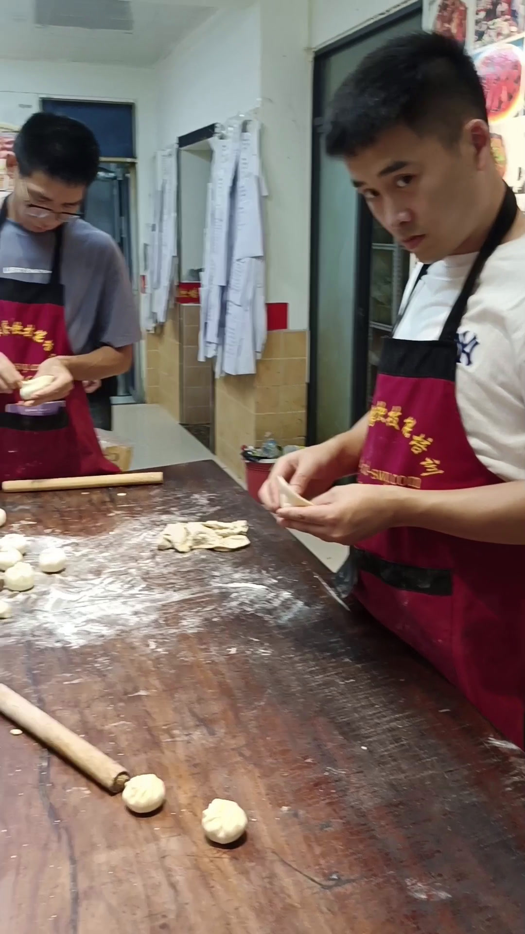 早餐包子技术培训班哪里比较好?四川小吃培训学校哪里好?