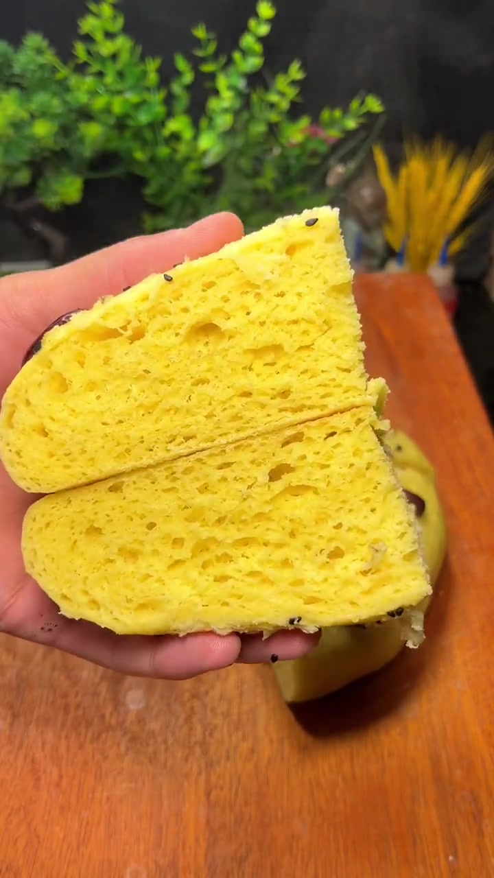 玉米面发糕这样做!肉酱面也太香了 玉米面新吃法 发糕 玉米面发糕 花样面食