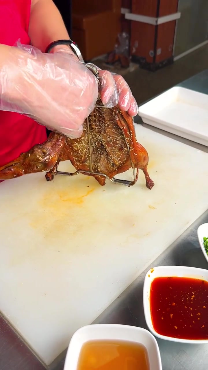冬季热卤火锅冒烤鸭 热卤 衢州鸭头 卤菜培训