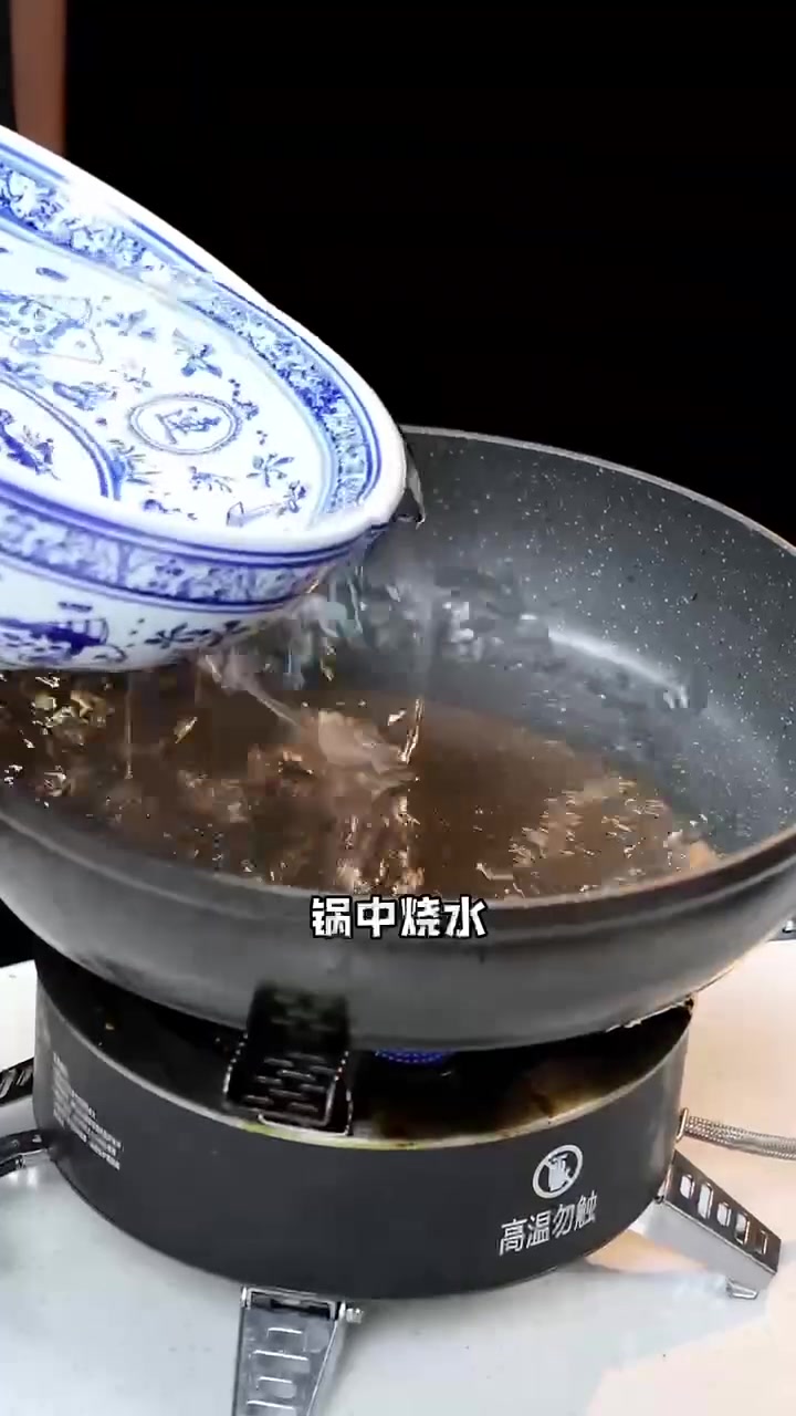 海参鸡蛋汤,一看就会,做法超级简单!营养满满,一口下去清爽鲜美,仿佛置身海边游玩,让人神清