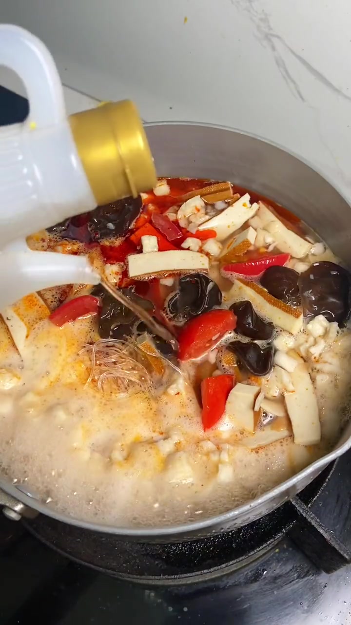 陕西特色美食小炒泡馍!这一碗好过瘾 小炒泡馍做法 西安美食