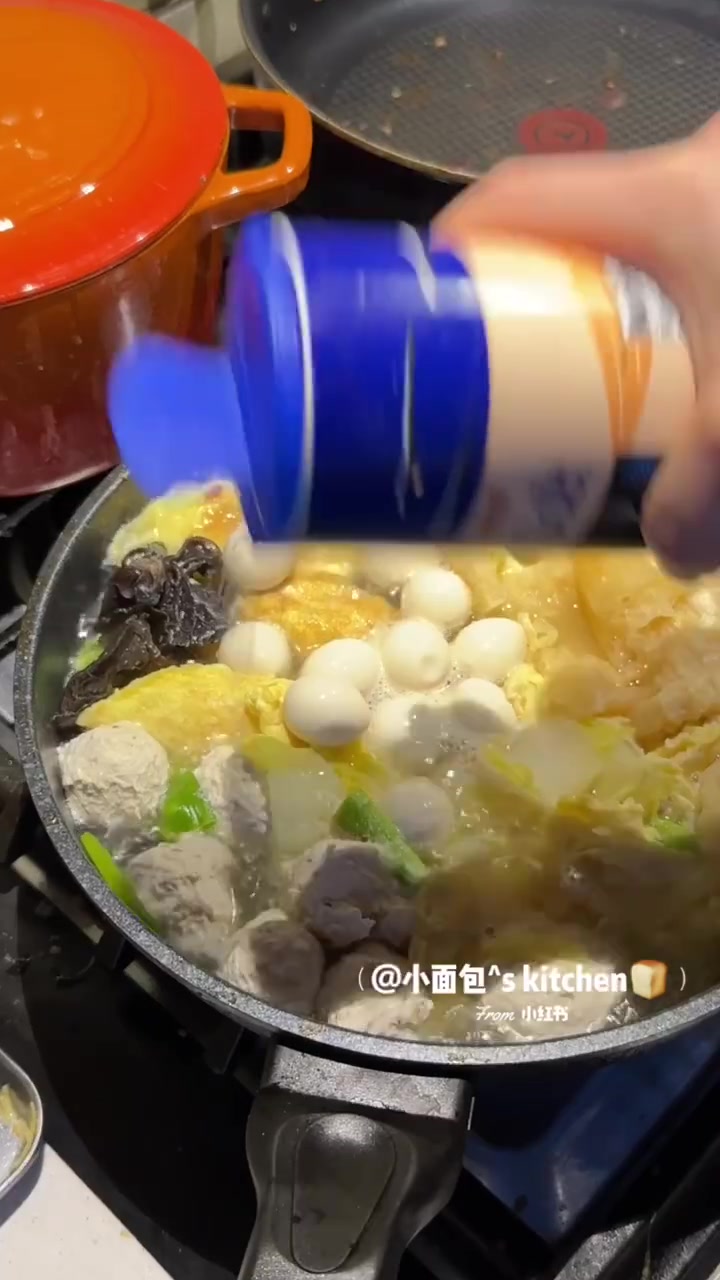 海外小囡秋冬必喝的三鲜肉皮蛋饺汤想家……