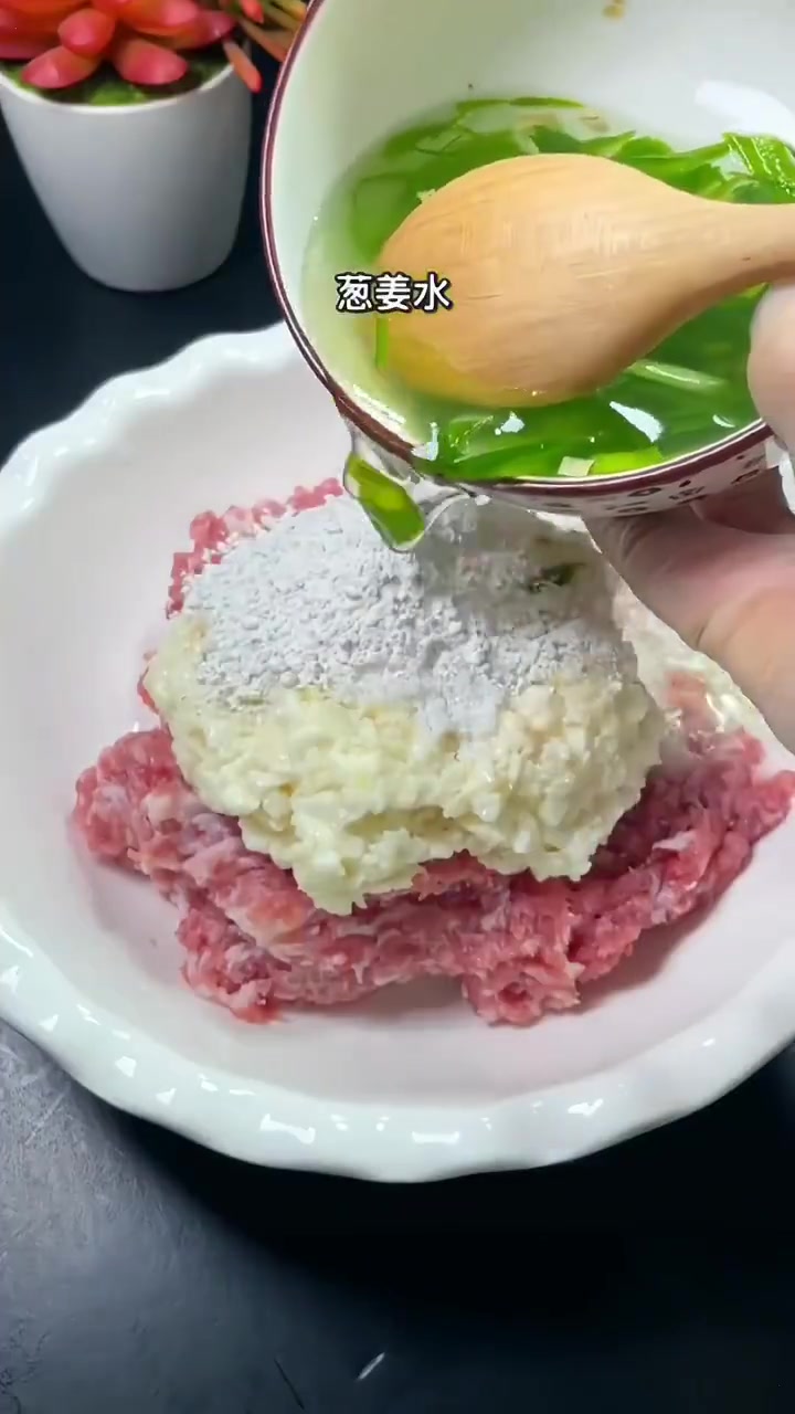 一口下去有肉有蛋有汤,营养又超好吃|不得不说营养还是蒸的好,今天这道辅食你们一定不能错过了