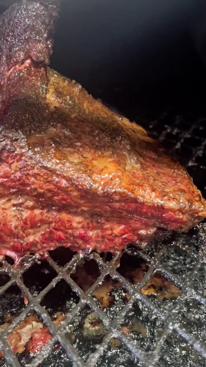 凌晨3点半就开烤的牛胸肉,到底有多美味?其实就是承载不同文化的一种载体而已,肯定好吃,不然