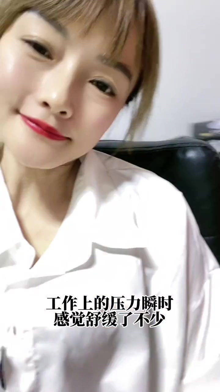 安慕希香草味酸奶 与你香遇所尝皆甜 伊起向快乐出发 这个真的好好喝,香草爱好者一定不能错过