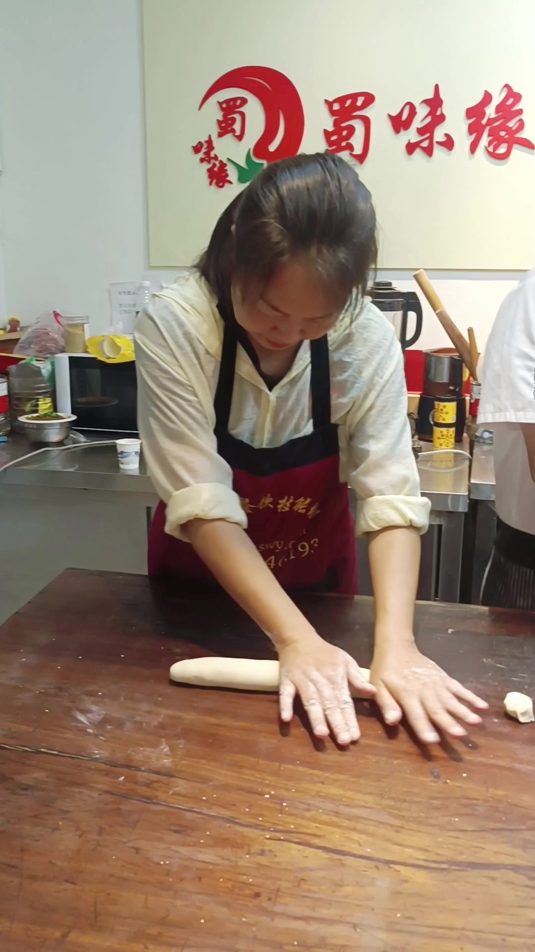 早餐包子技术培训班哪里比较好?小吃培训学校一对一教学