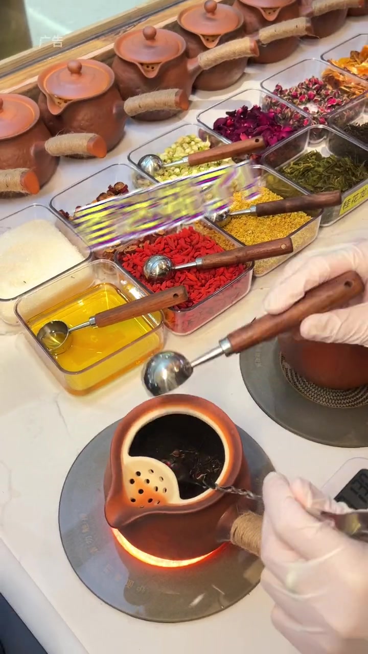 我竟然在火锅店喝到了网上爆火的罐罐烤奶 巴邑火锅开到了椒江青悦城了 新店开业25抵50 还