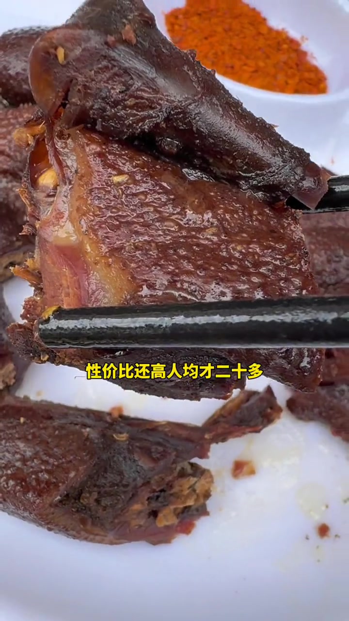98就在锦江区玉兰街新开的“波波一品鲜菌汤锅”吃四人餐,菜品分量太足了,味道还好,不然蜜蜂