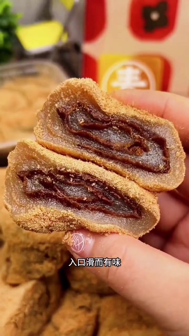 驴打滚 现做现发,香醇软糯,拆袋香气就扑鼻而来!入口滑而有味!真心推荐!