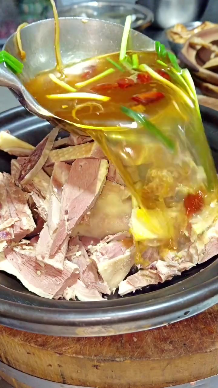 固始美食汉鹅块,汉鹅杂,鲜嫩多汁,汤鲜味美,简单易学易做出餐快适合小本创业,想学你就来我直